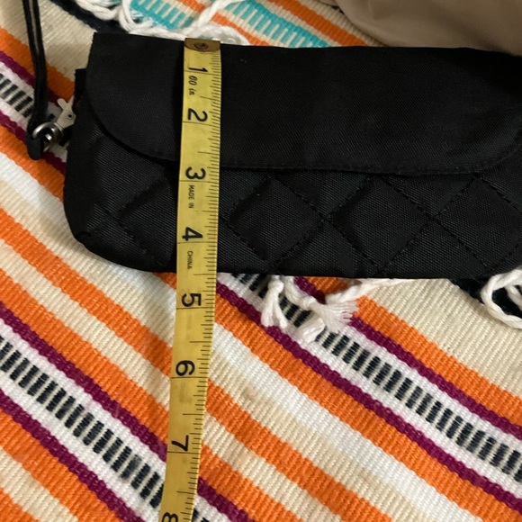 Travelon anti theft Crossbody bag - Picture 8 of 9